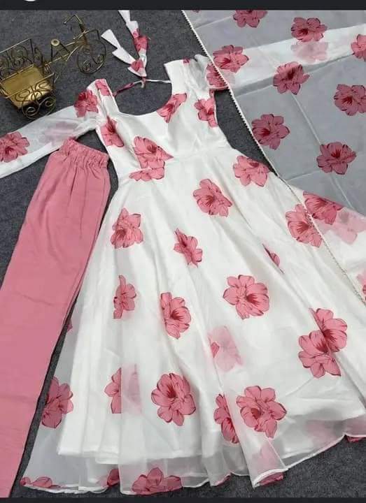 Diamonds  jorjet dress gawon three pieces